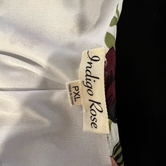 Maxi Flower Print Dress - Picture 4 of 5